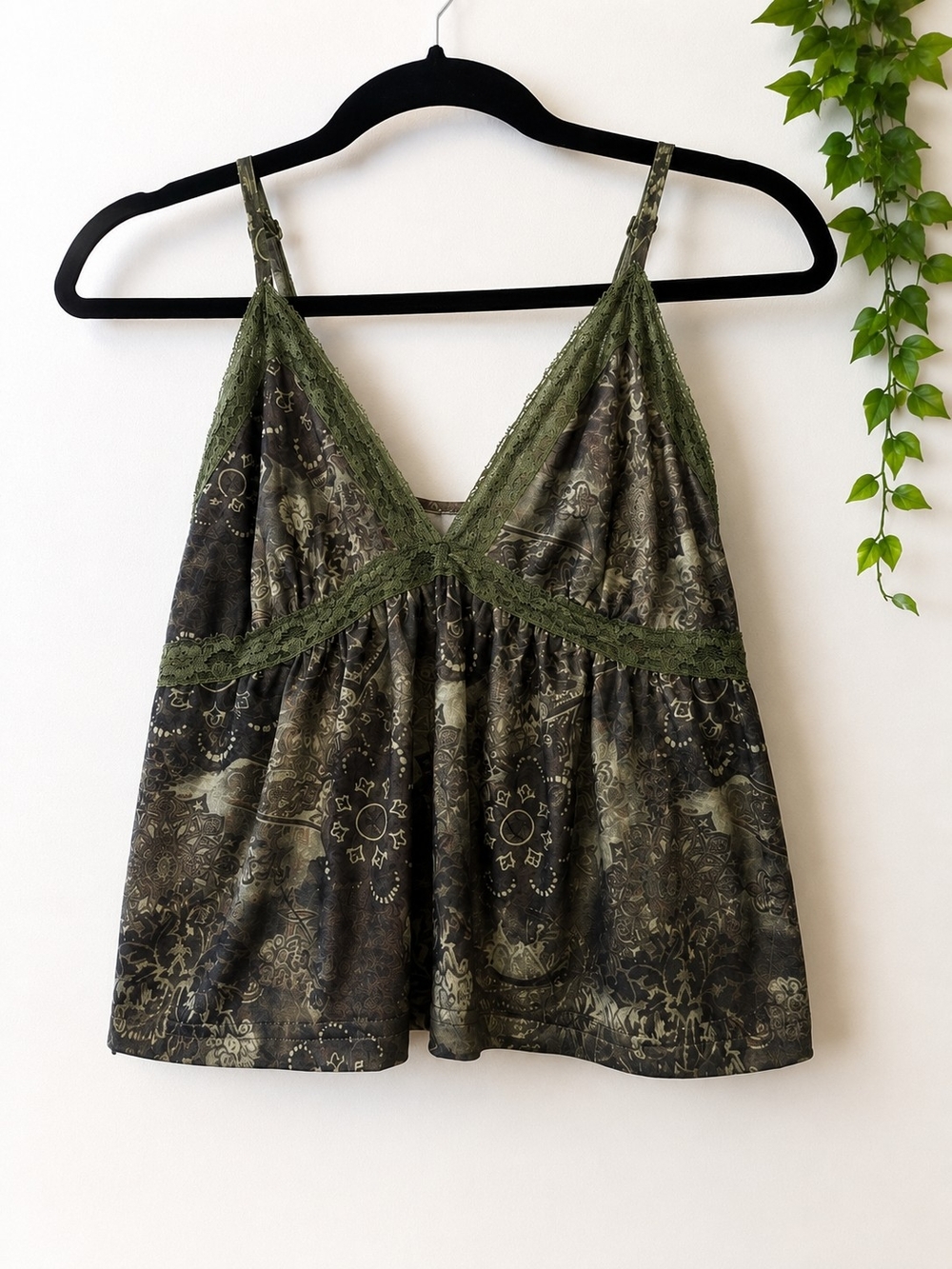 Women’s Olive Green Lace-Trim Cami Top